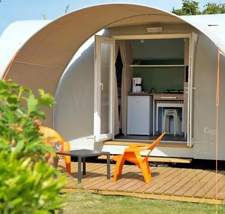 Parque de Campismo Domaine Du Château-epinal *