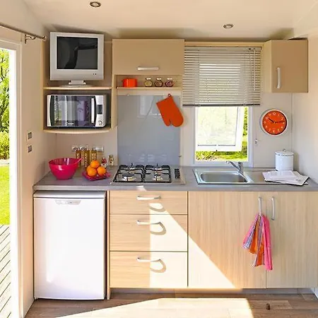 Domaine Du Château-epinal Parque de Campismo Épinal