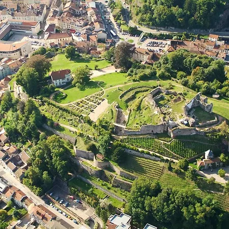 Domaine Du Château-epinal Parque de Campismo